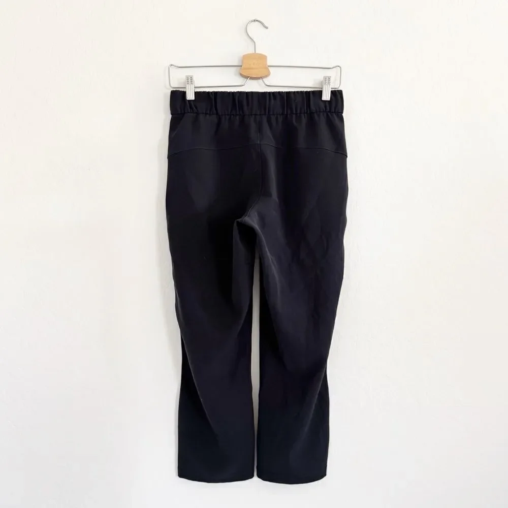 Lululemon On The Fly Crop Woven 23